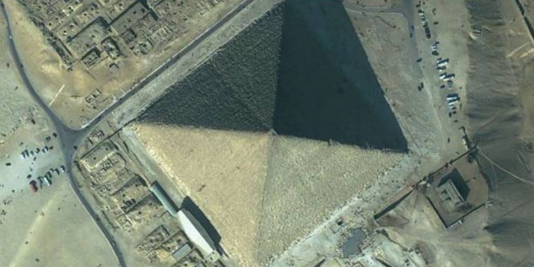 Зачем египетские пирамиды строили с такой точностью и с такими размерами в пропорциях Золотого сечения?