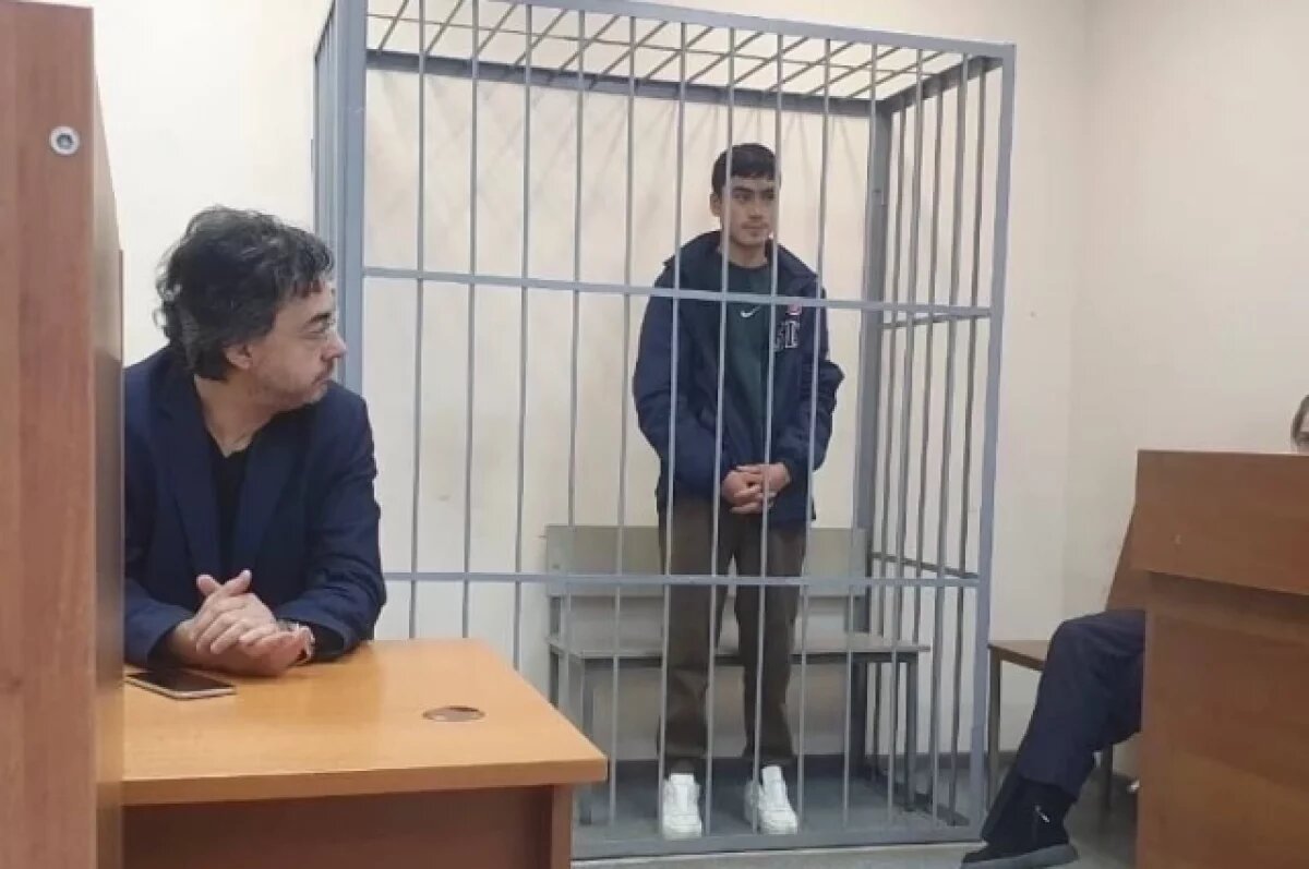    На Урале молодого человека, отрезавшего матери голову, отправили под стражу