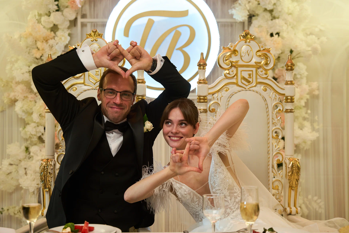 Актеры Ангелина Стречина и Павел Попов