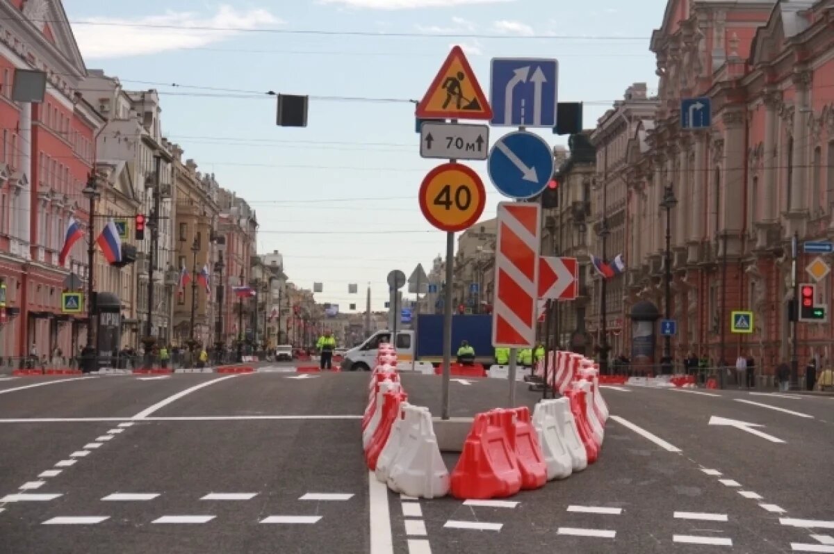    В четырех районах Петербурга после ремонта открыли движение транспорта