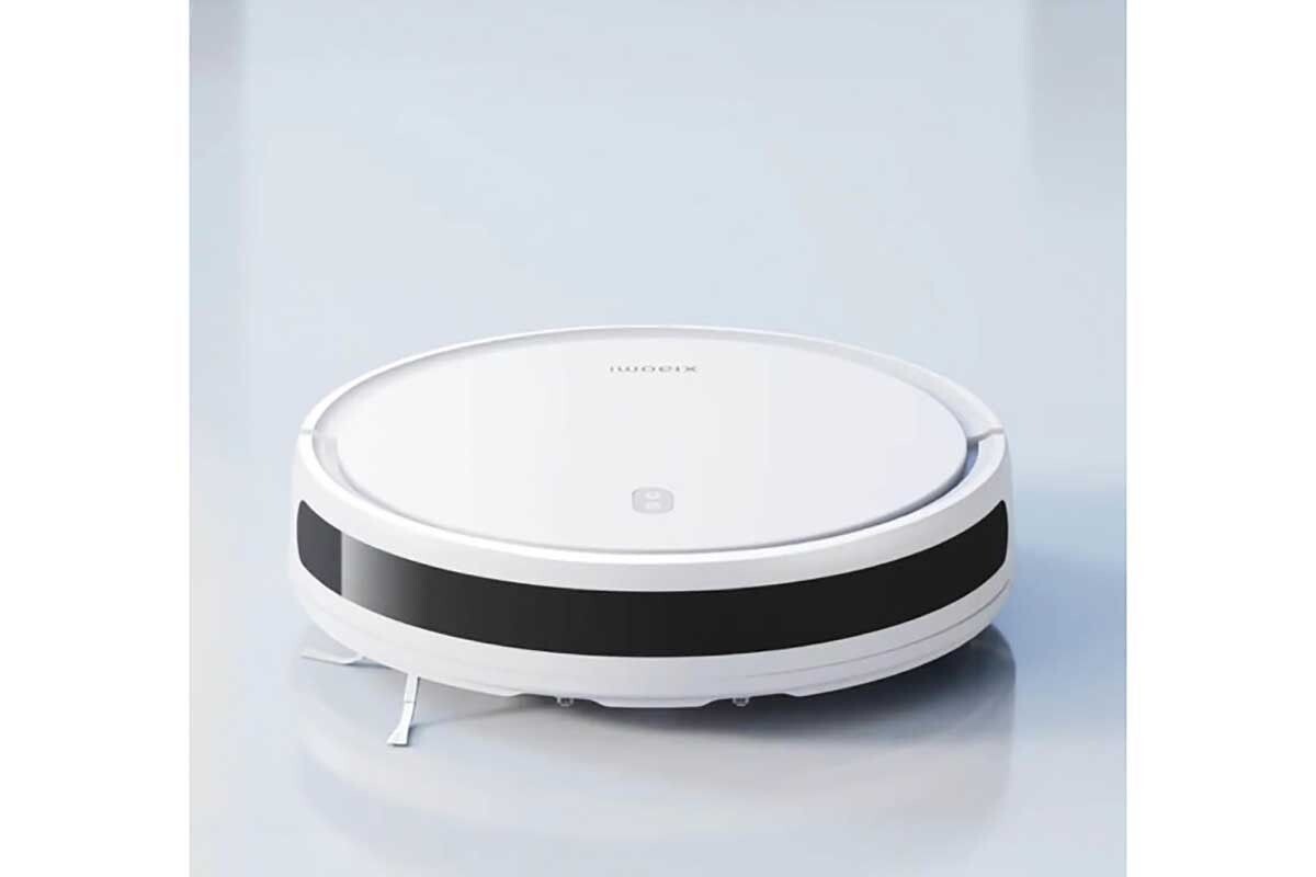 Убирает мусор под диванами на ножках. Источник: ru-mi.com📷
