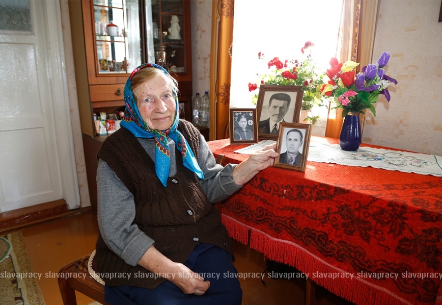     "Прожить жизнь за всех": история 90-летней Надежды Карпучок, которая первой принесла в деревню весть о Победе