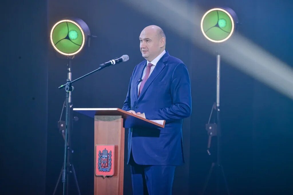    В Оренбурге проходит Чемпионат и Первенство России по спортивному программированию Антон Пичурин