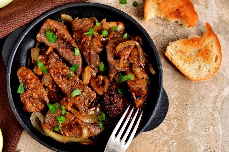 Жареная печень с луком