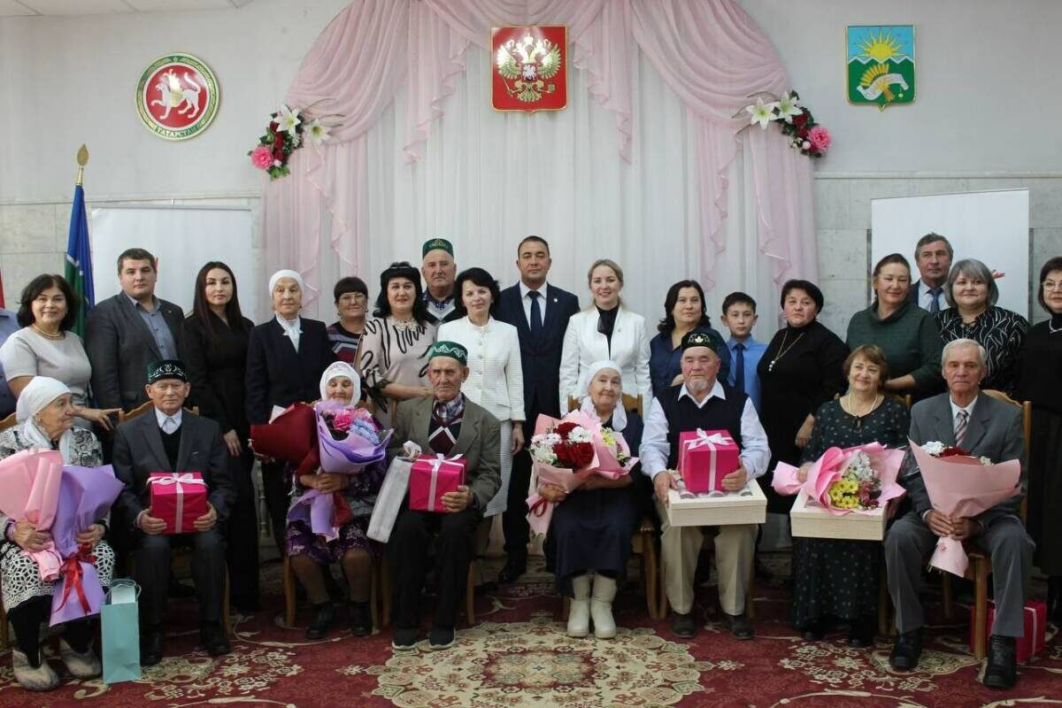 Фото: © Пресс-служба ЗАГСа Кабмина РТ