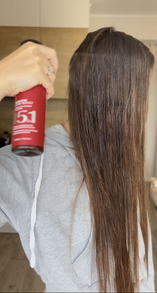 Распыляю на влажные волосы — и расчесывание становится легким!