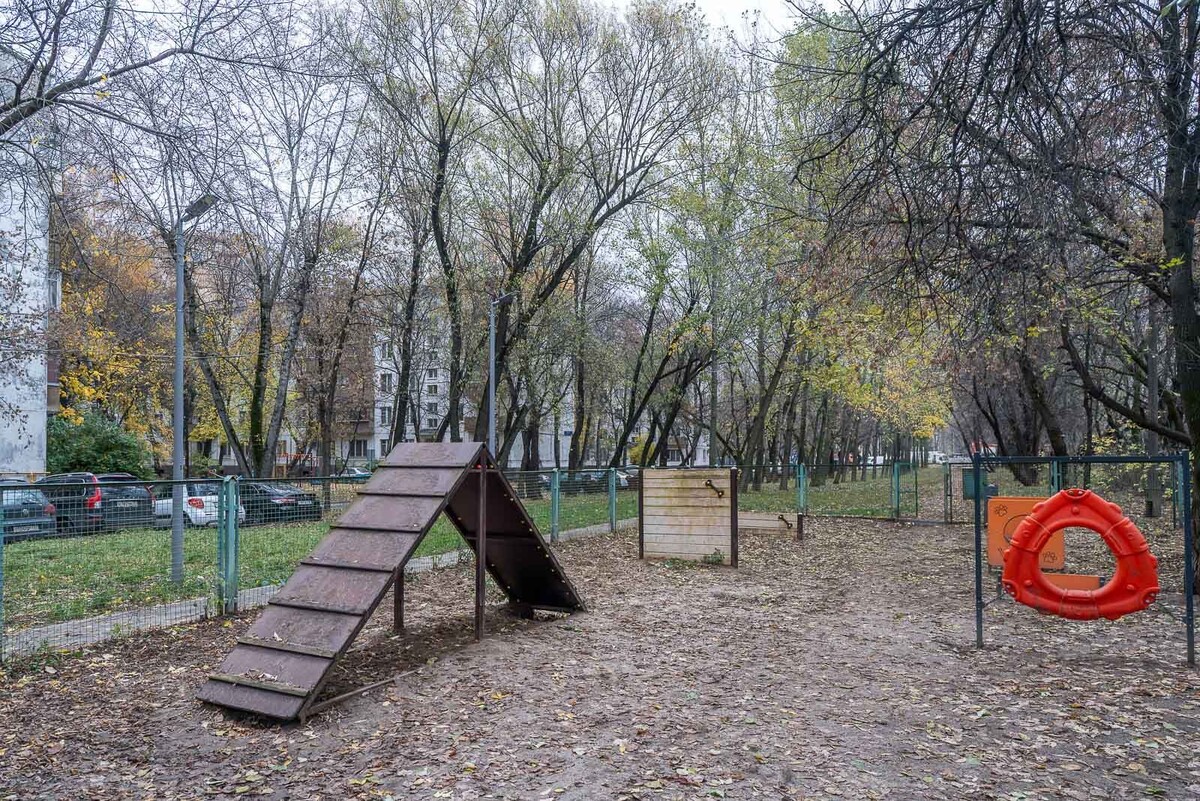    Завершается модернизация уличного освещения в ВАО Москвы