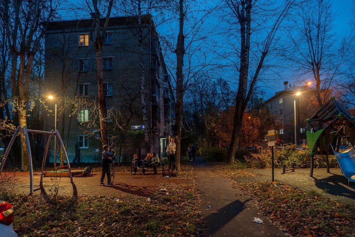    Завершается модернизация уличного освещения в ВАО Москвы