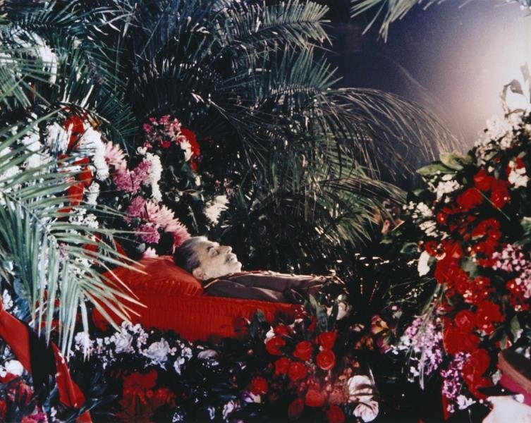 Похороны Иосифа Сталина.
Дмитрий Бальтерманц, 6 - 8 марта 1953 года, г. Москва, Колонный зал Дома Союзов, МАММ/МДФ.
