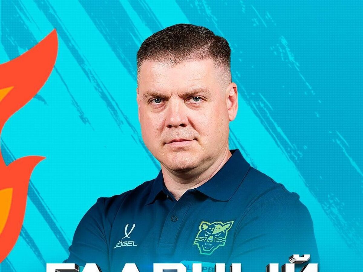    Главный тренер ХК "Сочи" Дмитрий Михайлов© Фото : ХК "Сочи"