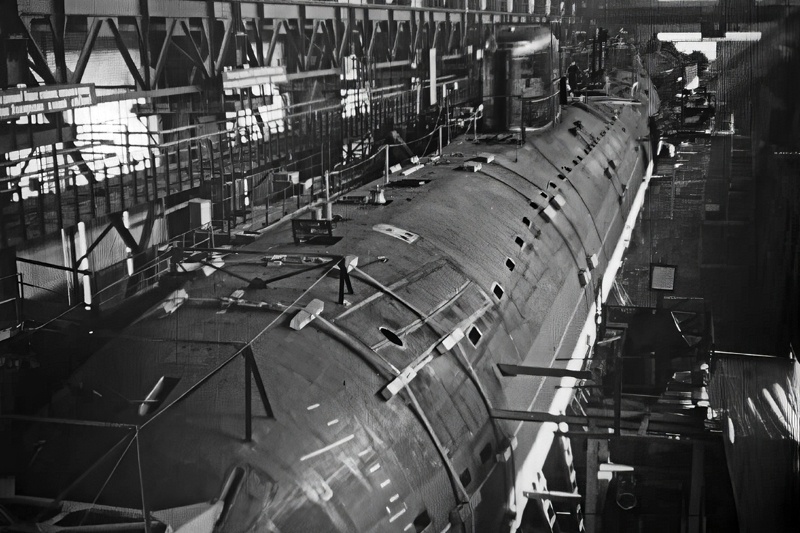 Фотография К-3 в стапельном цехе "Севмаша", найденная в интернете.