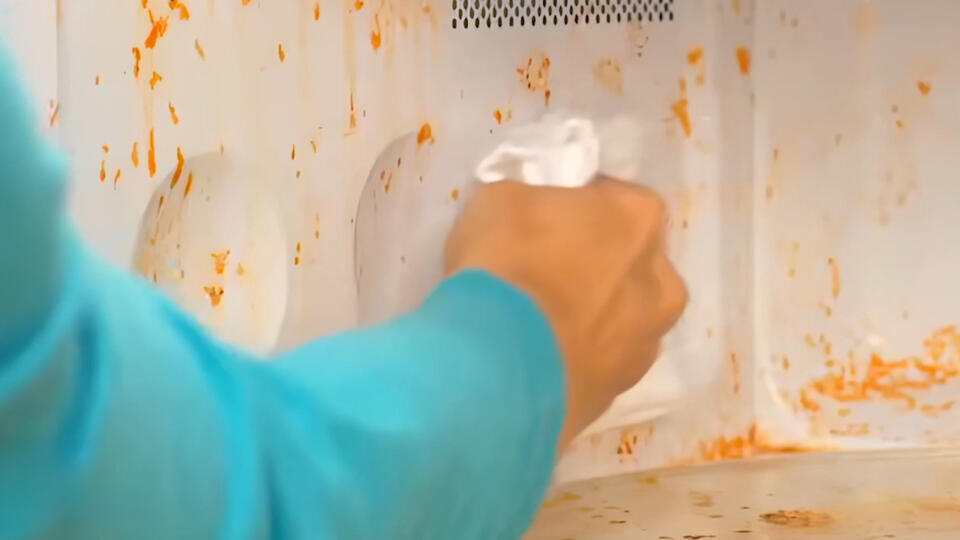 ФОТО: Кадр из программы "Самая полезная программа", РЕН ТВ