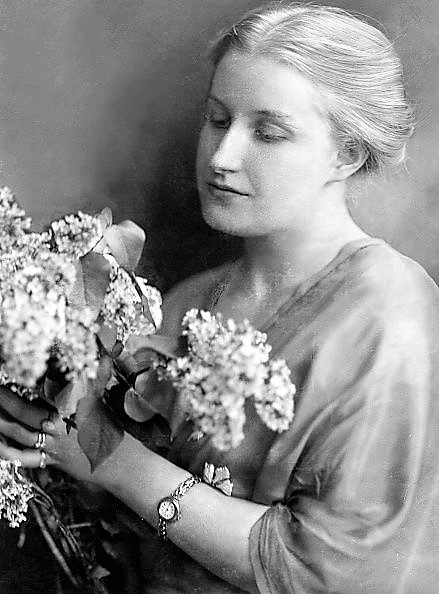 Теа фон Харбоу. Фото из Википедии