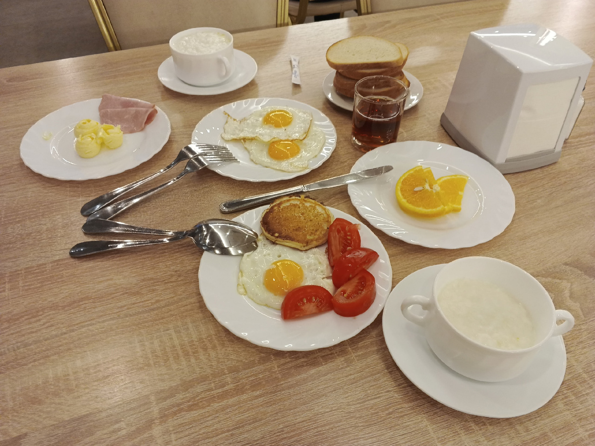 А это завтрак на следующий день. Фото Галины Малышевой.