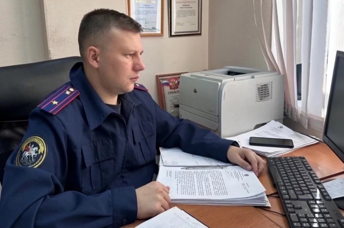    Пьяный водитель-рецидивист набросился на полицейских в Исилькуле