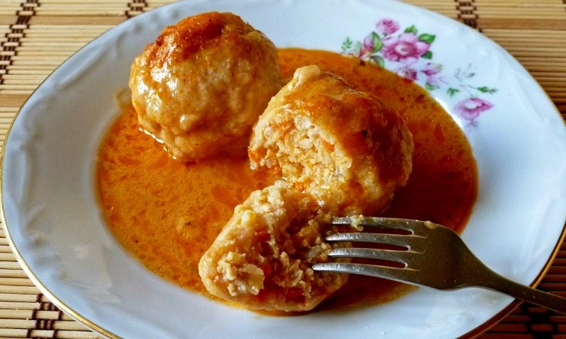 Тефтели в нежном ароматном соусе