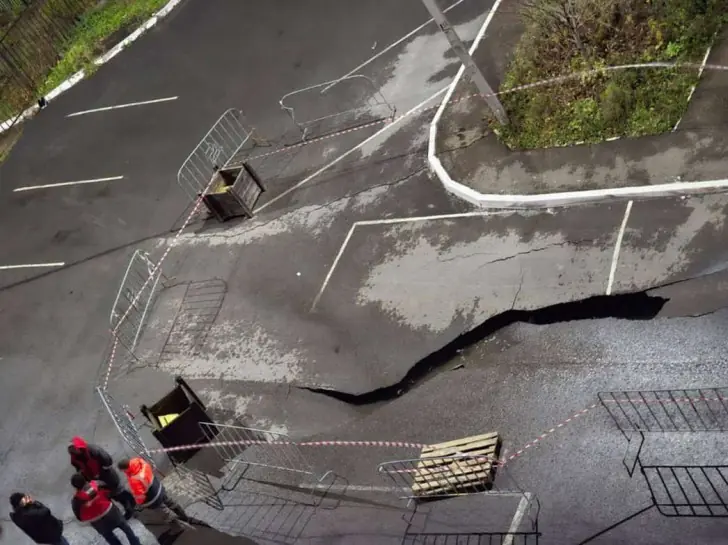 Провал на улице Гаскарова