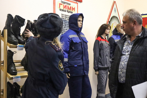    В кировских колониях налажено производство мебели, одежды и продуктов