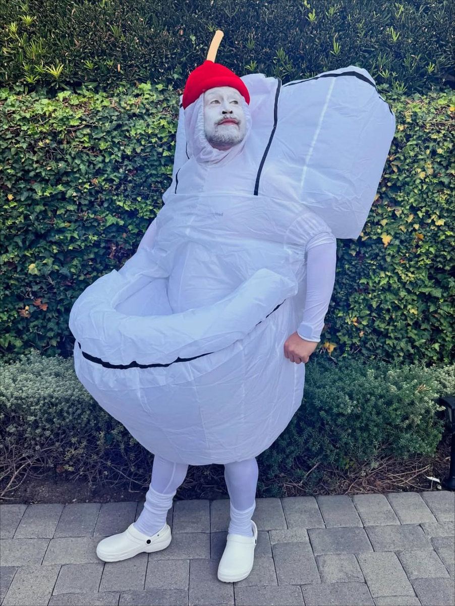     Соцсети Маколея Калкина