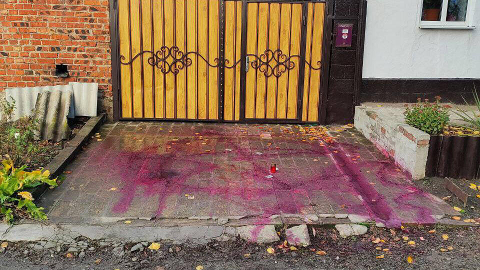     Сатанисты-сталкеры проводят обряды по вызову демонов у дома семьи под Ростовом t.me/Красный Сулин - Ростовская область