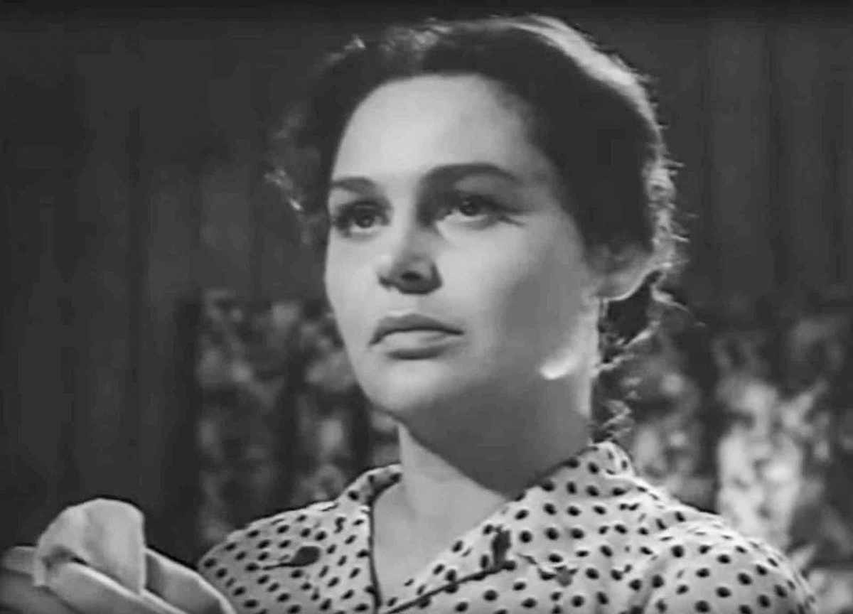 Кадр из фильма "Всего дороже". Галина Карелина в роли Ирины Баклановой