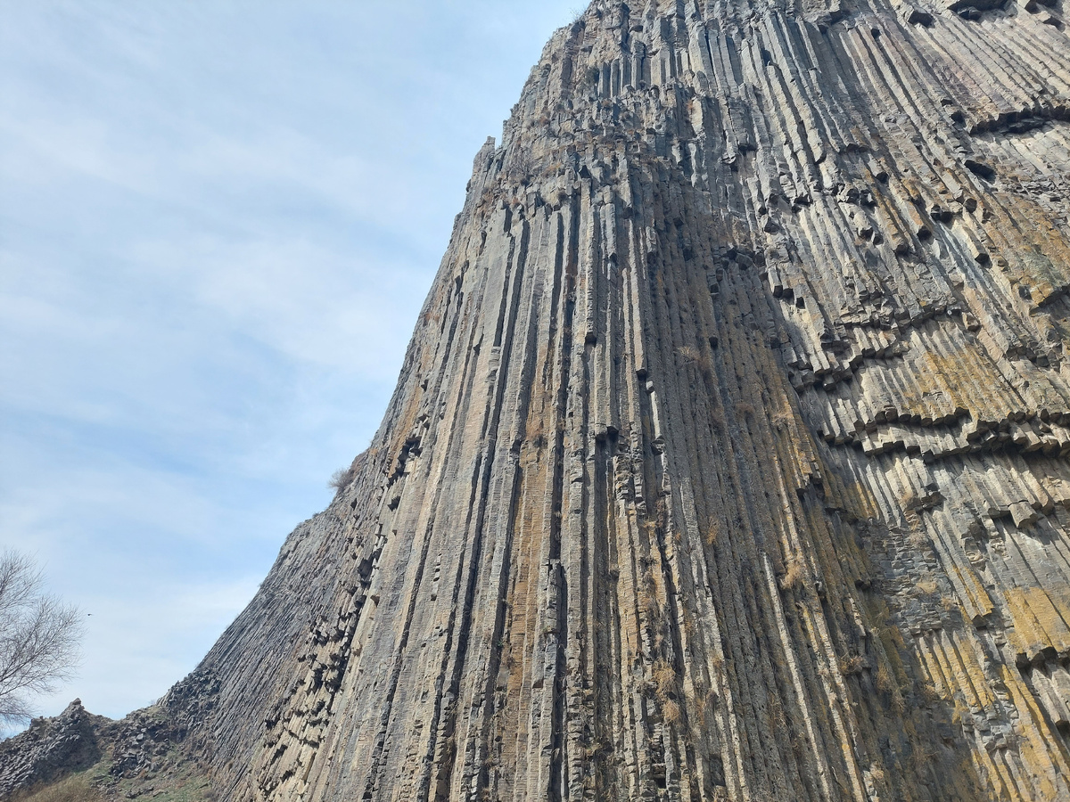 Базальтовые столбы "Симфонии камней"