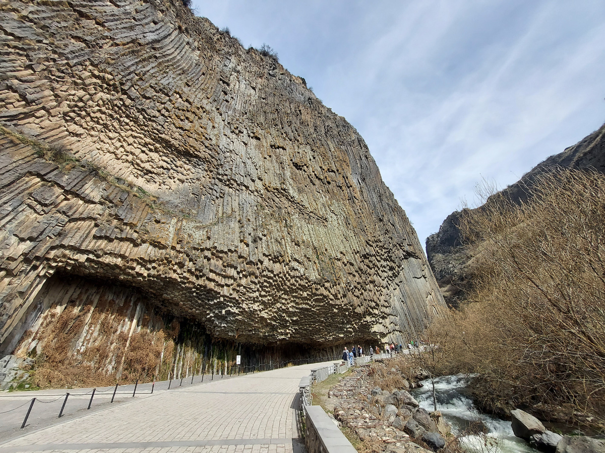 Симфония камней