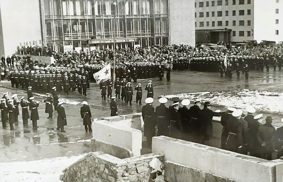 Из свободного источника