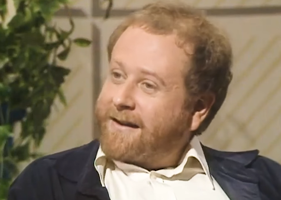 Джонатан Линн