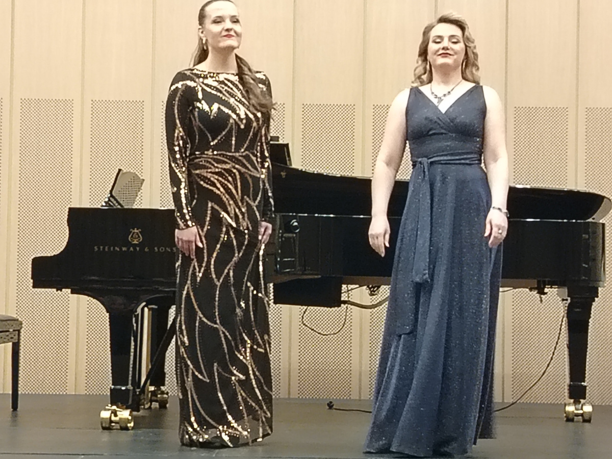 Мария Братухина и Ольга Привалова