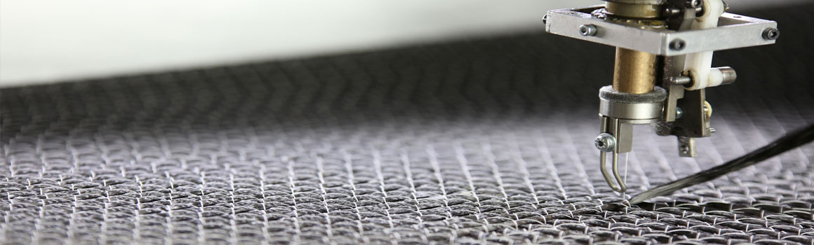 Рабочая голова с иглой- главный рабочий орган машины точной выкладки волокон.