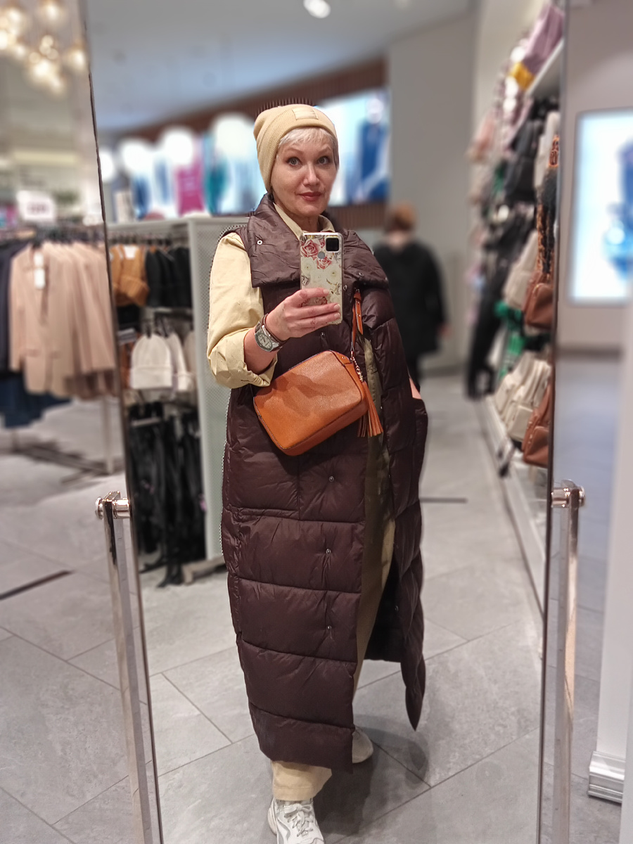 Любимый мой жилет от Reserved, который я уже не знаю, кому продать, хотя бы за пакет кошачьего корма.