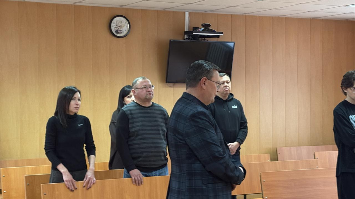    Суды Свердловской области