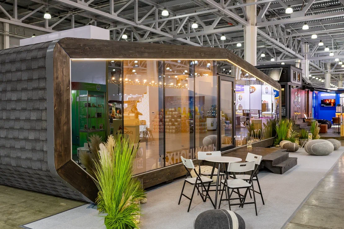 Модули ТН АТОММ СЬЮТ АРКТИК производят на заводе ООО «Малоэтажные комфортные дома» (МКД) в Нижегородской области, входящий в структуру Корпорации ТЕХНОНИКОЛЬ. 