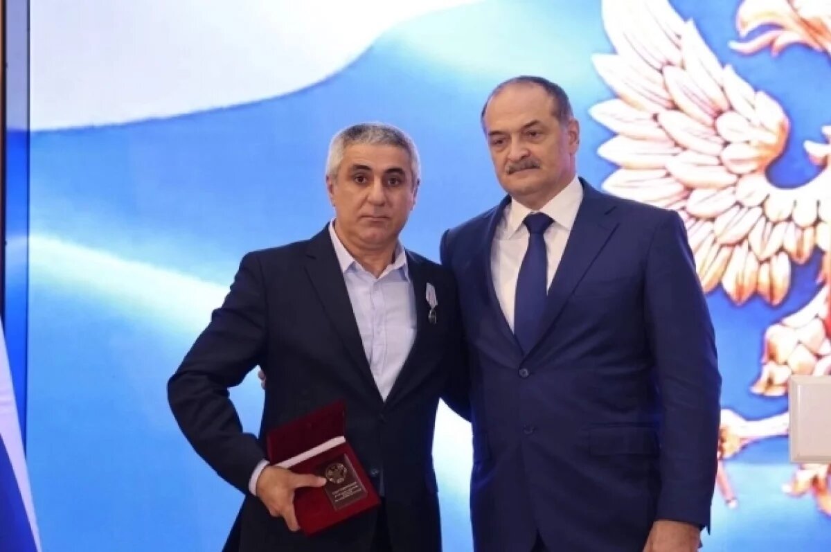    Меликов наградил дагестанца, сбившего около 30 дронов в Иркутской области