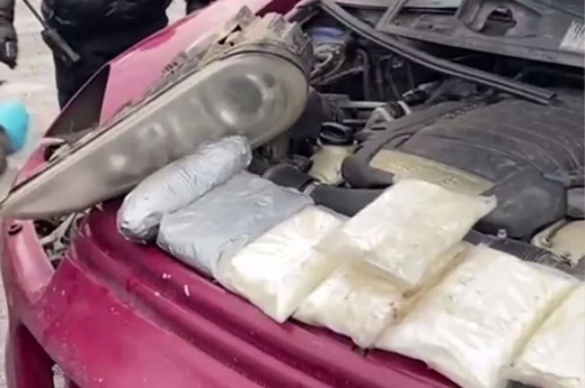    В Прикамье полицейские остановили «Порш Кайен», набитый наркотиками