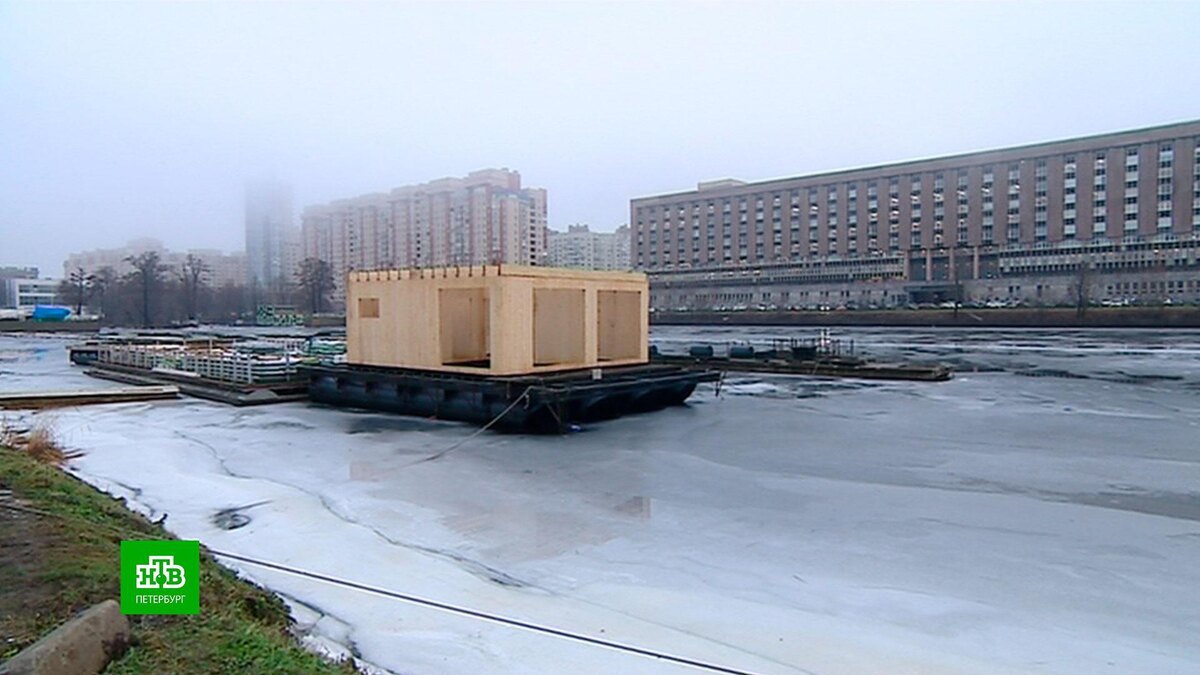   Почему идею с плавучими домами в Петербурге восприняли в штыки
