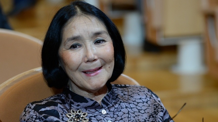 «Она потеряла зрение, трёх мужей и славу — но говорит, что счастлива. Наталья Аринбасарова без легенд»