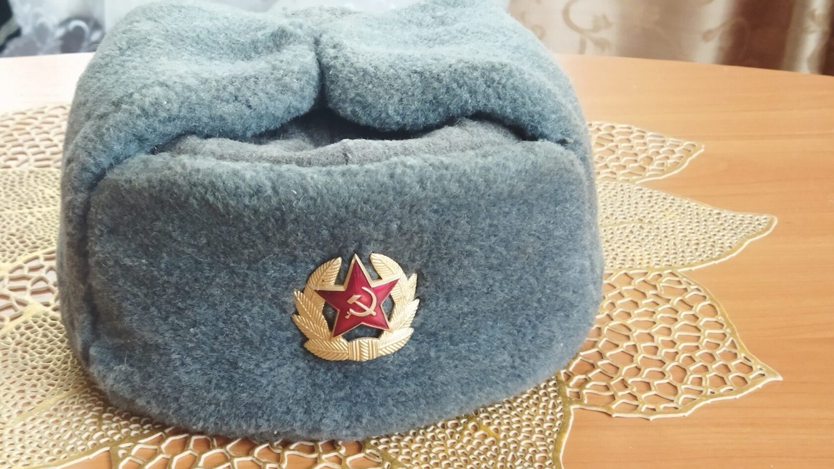 Шапка Сергея Дмитрова...