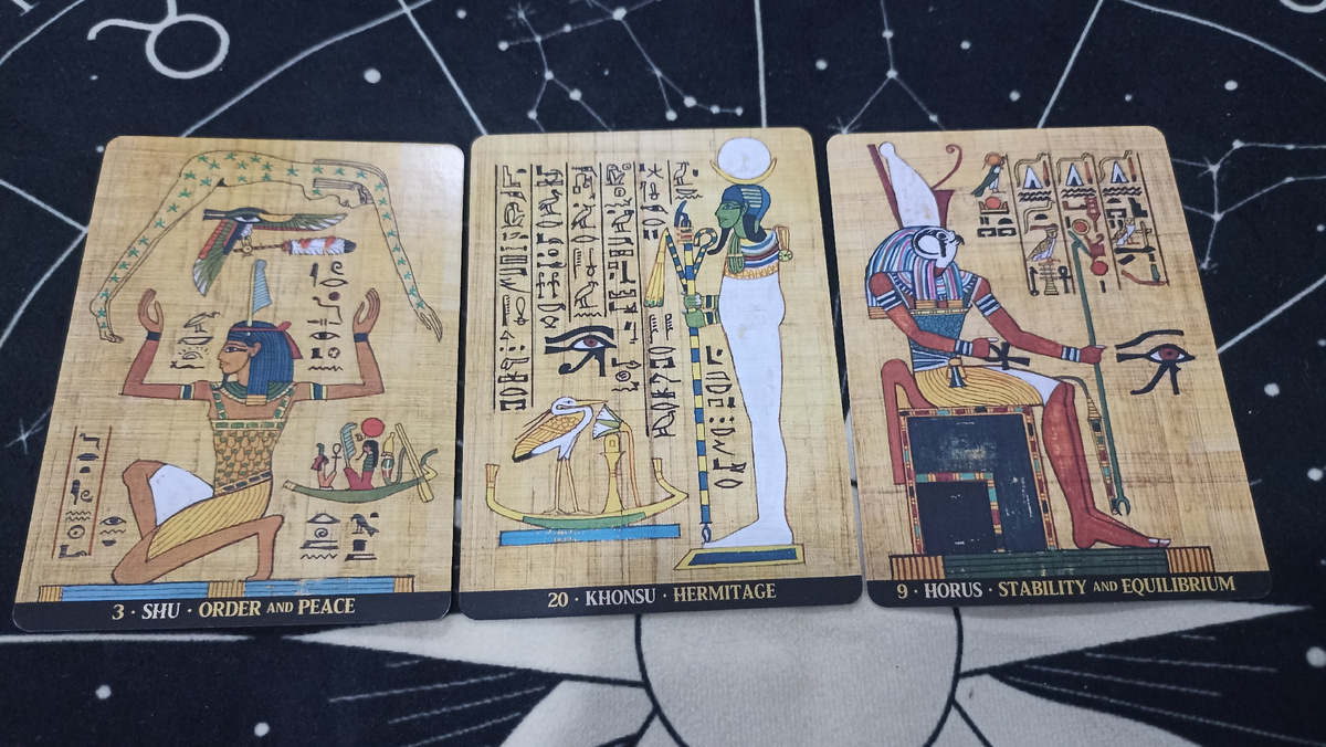 Расклад на Оракуле Египетских Богов на тему: На что нужно обратить внимание в ближайшее время?