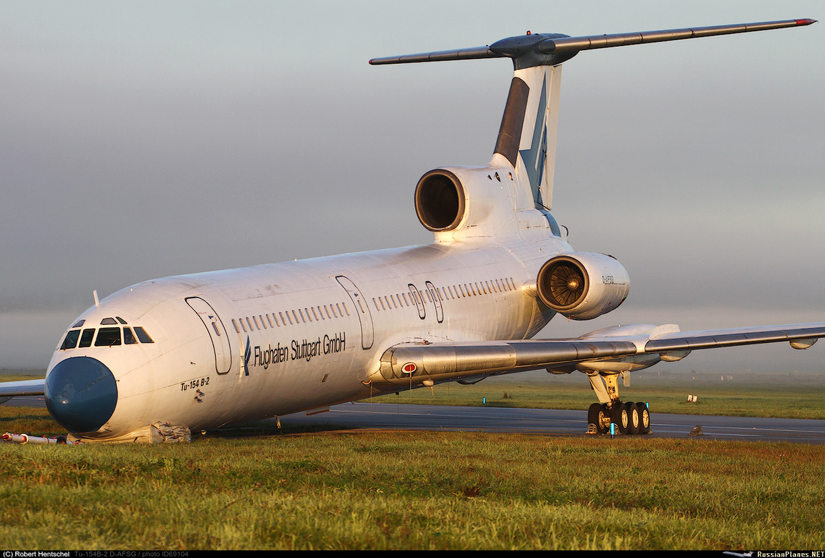 Опасный и шумный Ту-154. Но был ли от таков на самом деле?