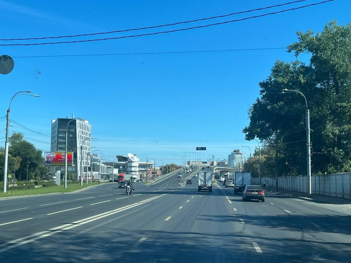 Въезжаем в город. Фото автора.