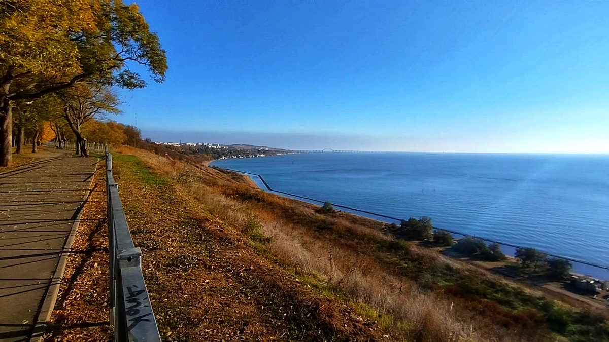 Променад на улице Черноморской