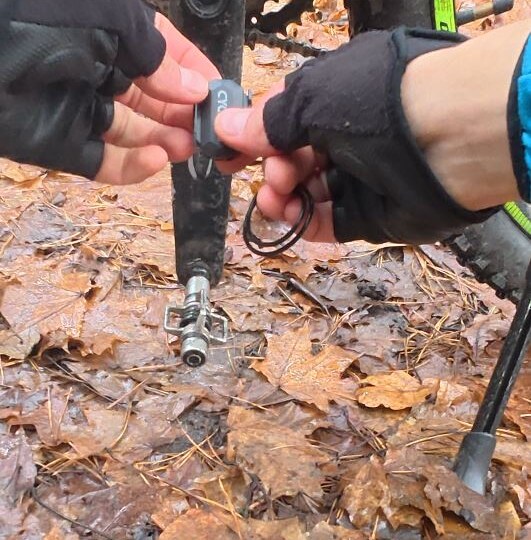 Велогараж. Ч.4. Наблюдение за новым велокомпьютером Coros Dura на этот раз уже с двумя датчиками.