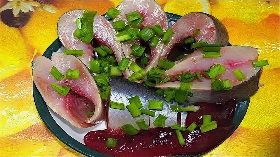 Малосольная селедка в домашних условиях: быстрый рецепт за 2 часа