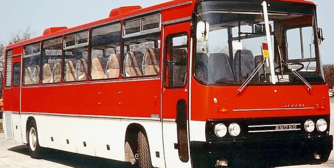 7 деталей, из-за которых легендарный Икарус навсегда остался в памяти советских пассажиров