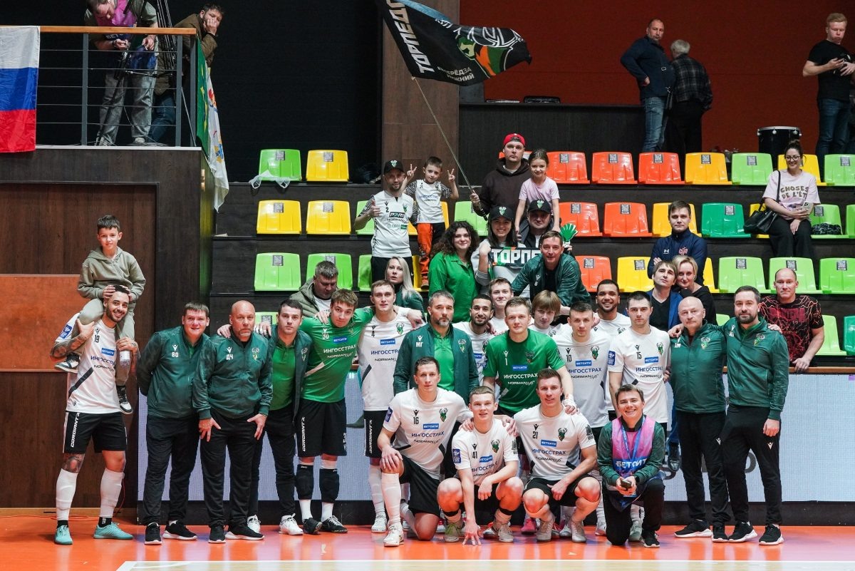    В городе на Неве нижегородцы не остались без поддержки