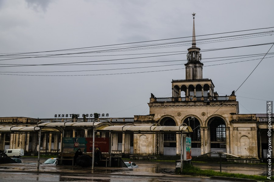 Дворец, который строили не для царей, а для простых отпускников, уставших от работы.