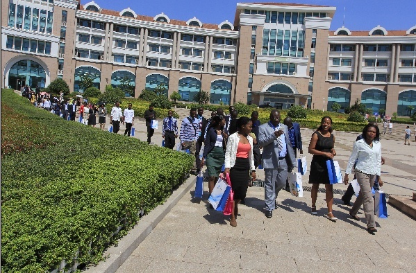 В университете Циндао учатся студенты из 50 стран. Эти - из Зимбабве. / Фото: china.org.cn