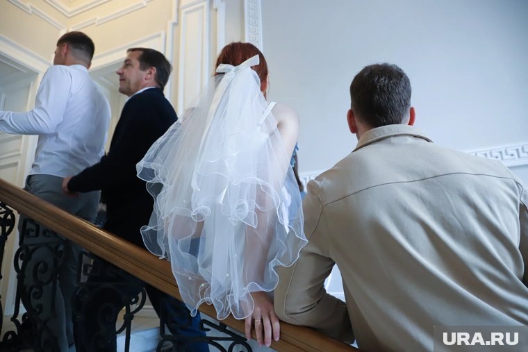     В День народного единства будут работать два ЗАГСа